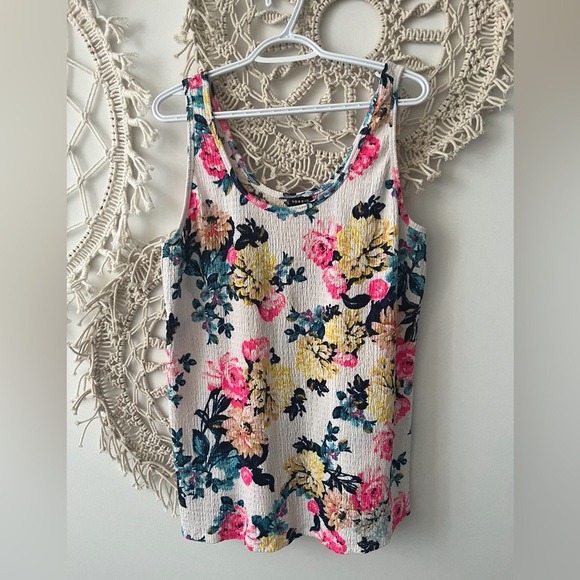 Torrid Tank Size 3 - Picture 1 of 1